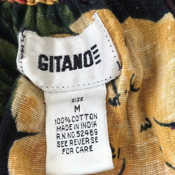 *4/$20* Gitano Multi Floral Blouse Top - Picture 6 of 7